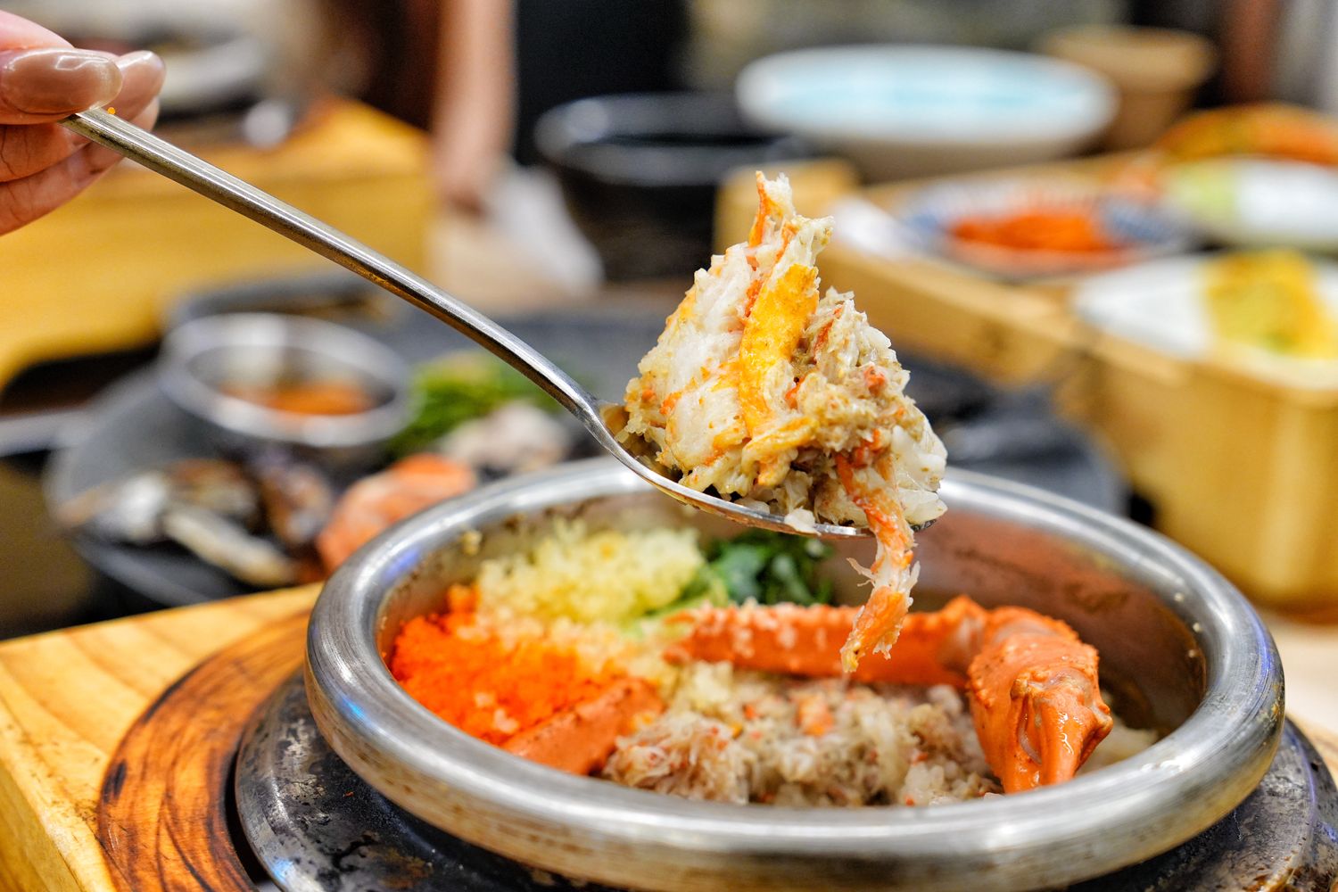 Handasot 韓多鍋總店|人氣廣安里美食，釜山釜飯專賣店 ! @混血珊莎的奇幻旅程