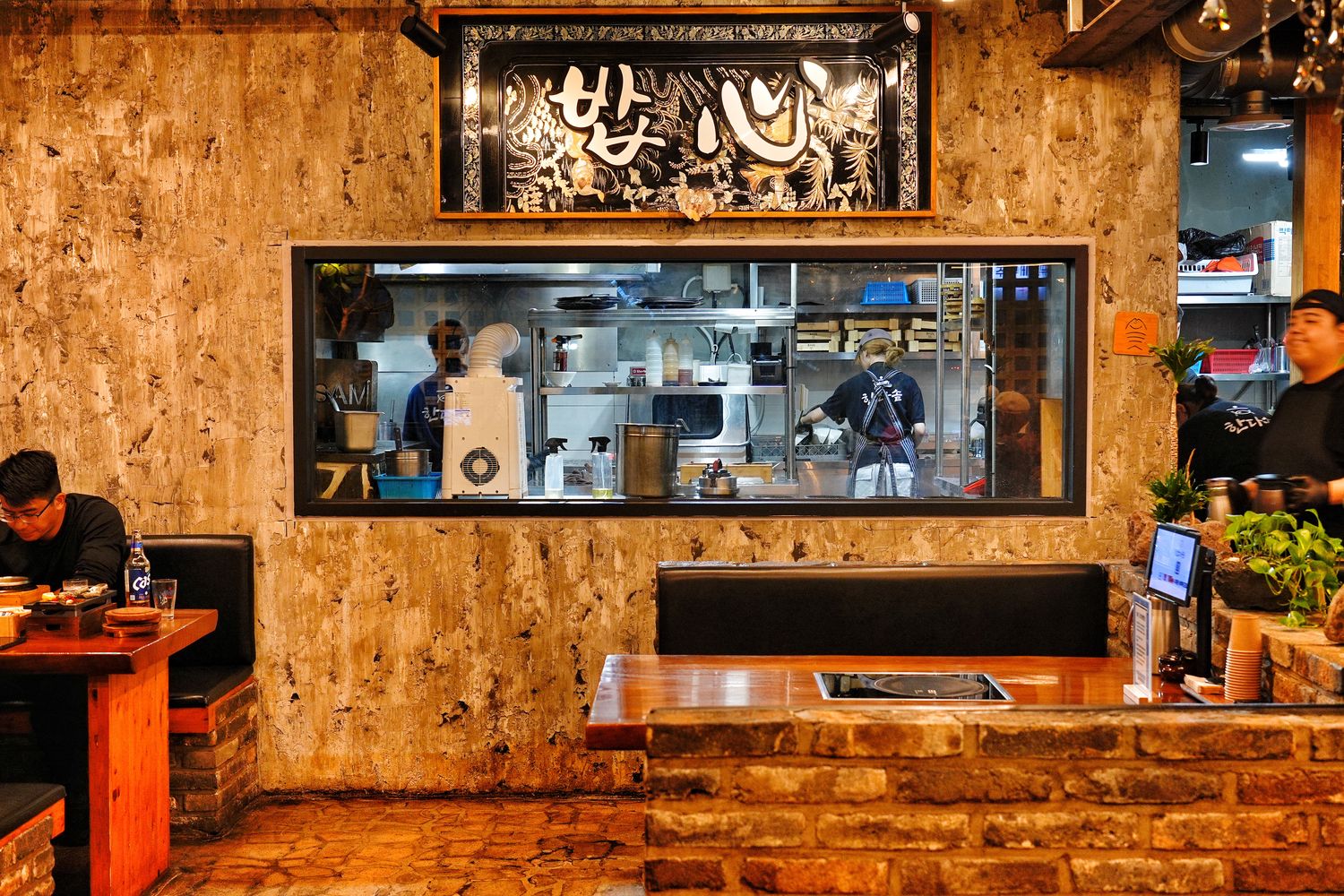 Handasot 韓多鍋總店|人氣廣安里美食,釜山釜飯專賣店 ! @混血珊莎的奇幻旅程 Handasot 韓多鍋總店|人氣廣安里美食,釜山釜飯專賣店 ! @混血珊莎的奇幻旅程