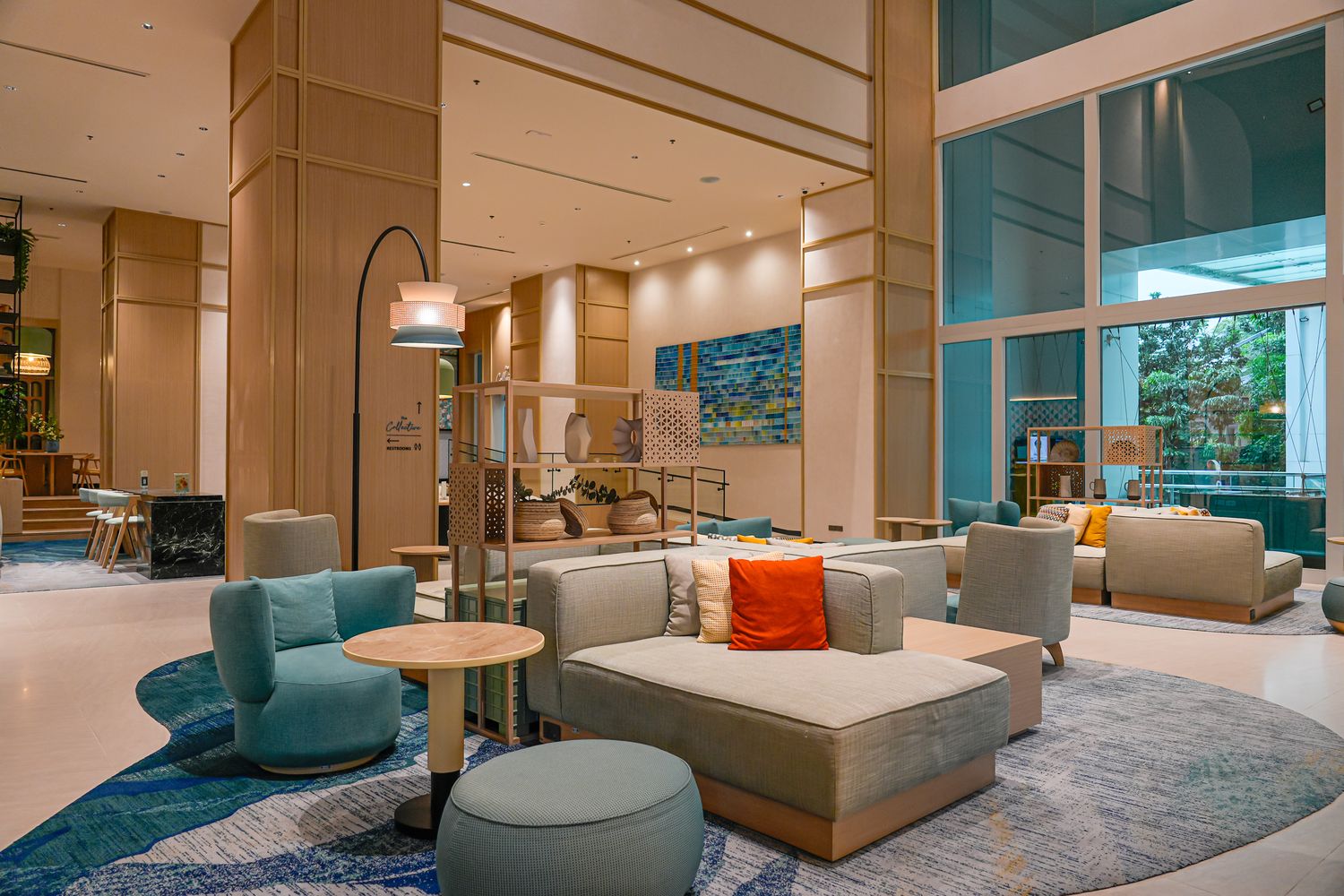 Holiday Inn Pattaya 芭達雅假日酒店｜海景套房伴美景入眠，芭達雅推薦飯店! @混血珊莎的奇幻旅程
