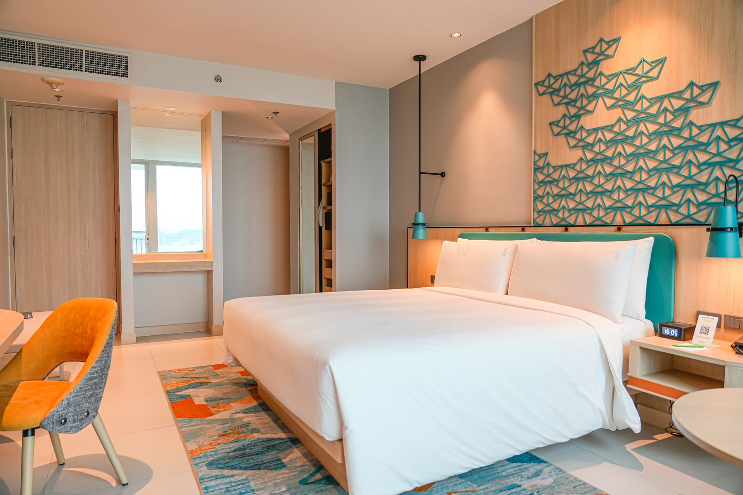 Holiday Inn Pattaya 芭達雅假日酒店｜海景套房伴美景入眠，芭達雅推薦飯店! @混血珊莎的奇幻旅程