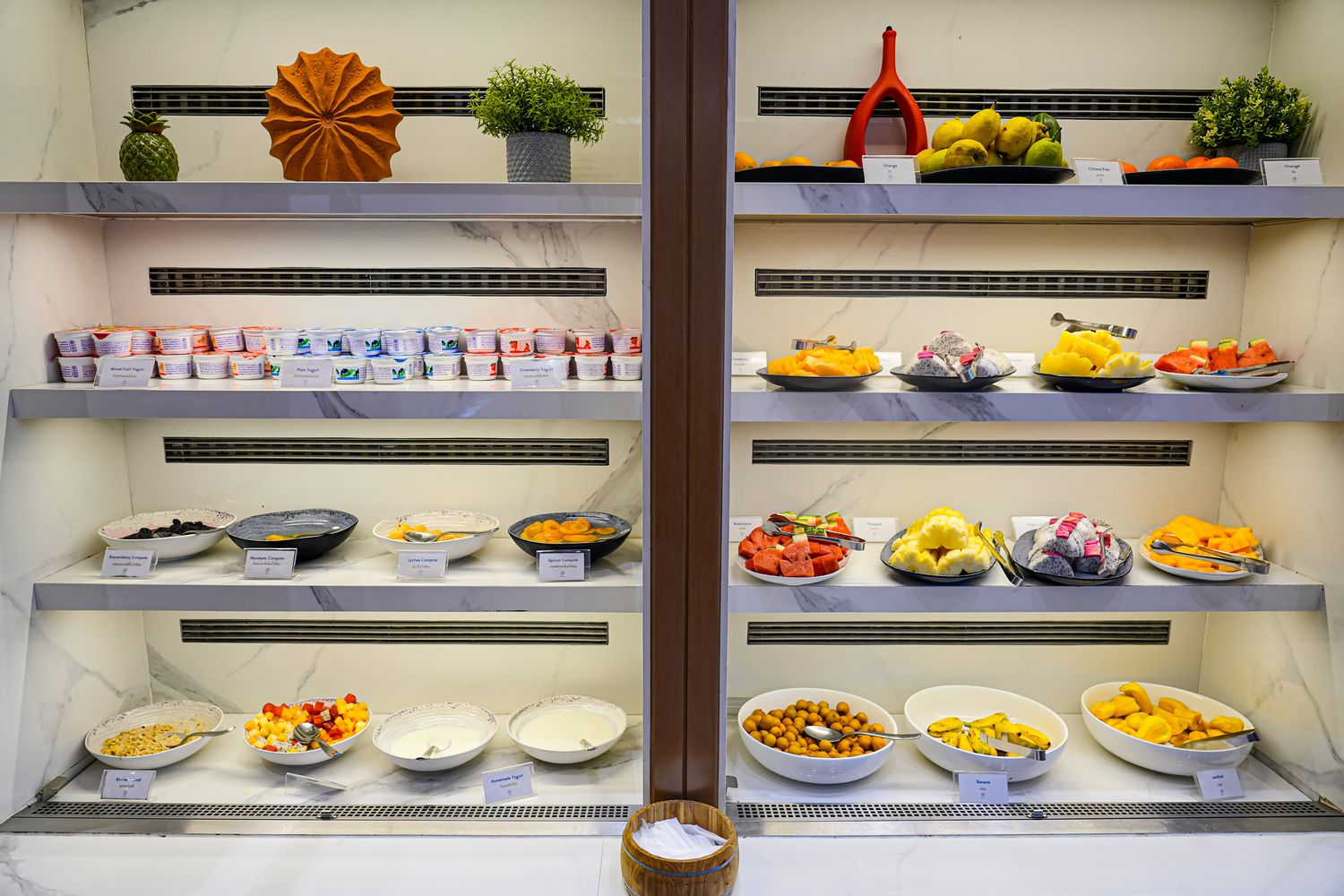 Holiday Inn Pattaya 芭達雅假日酒店｜海景套房伴美景入眠，芭達雅推薦飯店! @混血珊莎的奇幻旅程
