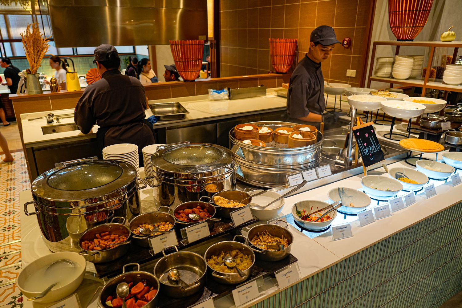 Holiday Inn Pattaya 芭達雅假日酒店｜海景套房伴美景入眠，芭達雅推薦飯店! @混血珊莎的奇幻旅程