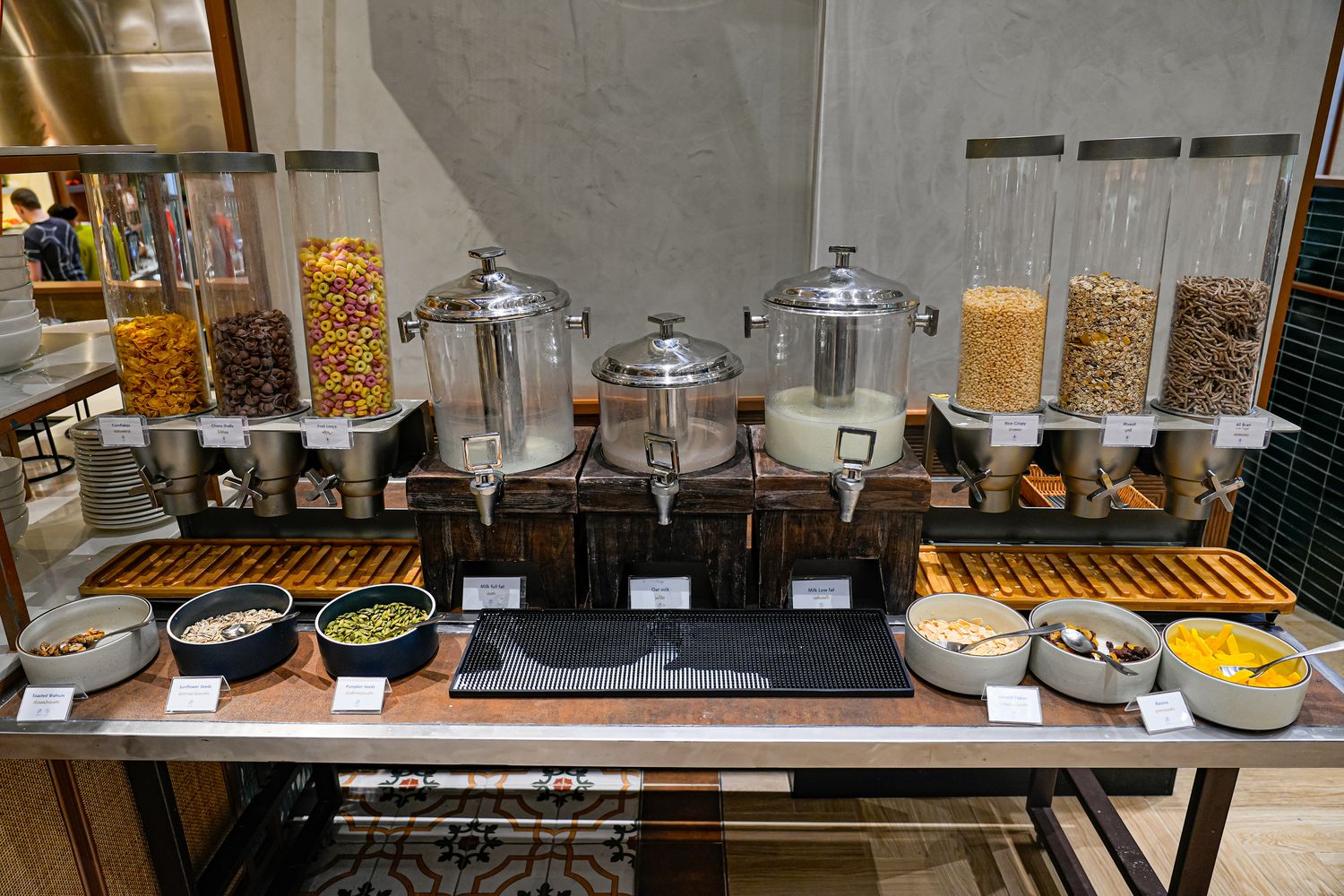 Holiday Inn Pattaya 芭達雅假日酒店｜海景套房伴美景入眠，芭達雅推薦飯店! @混血珊莎的奇幻旅程