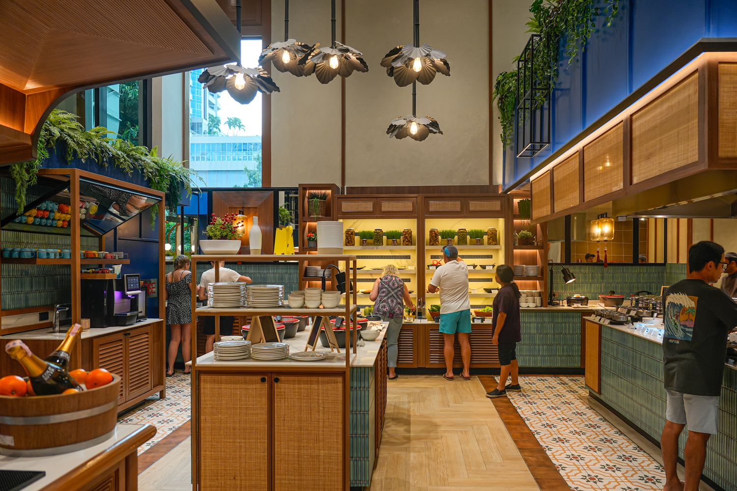 Holiday Inn Pattaya 芭達雅假日酒店｜海景套房伴美景入眠，芭達雅推薦飯店! @混血珊莎的奇幻旅程