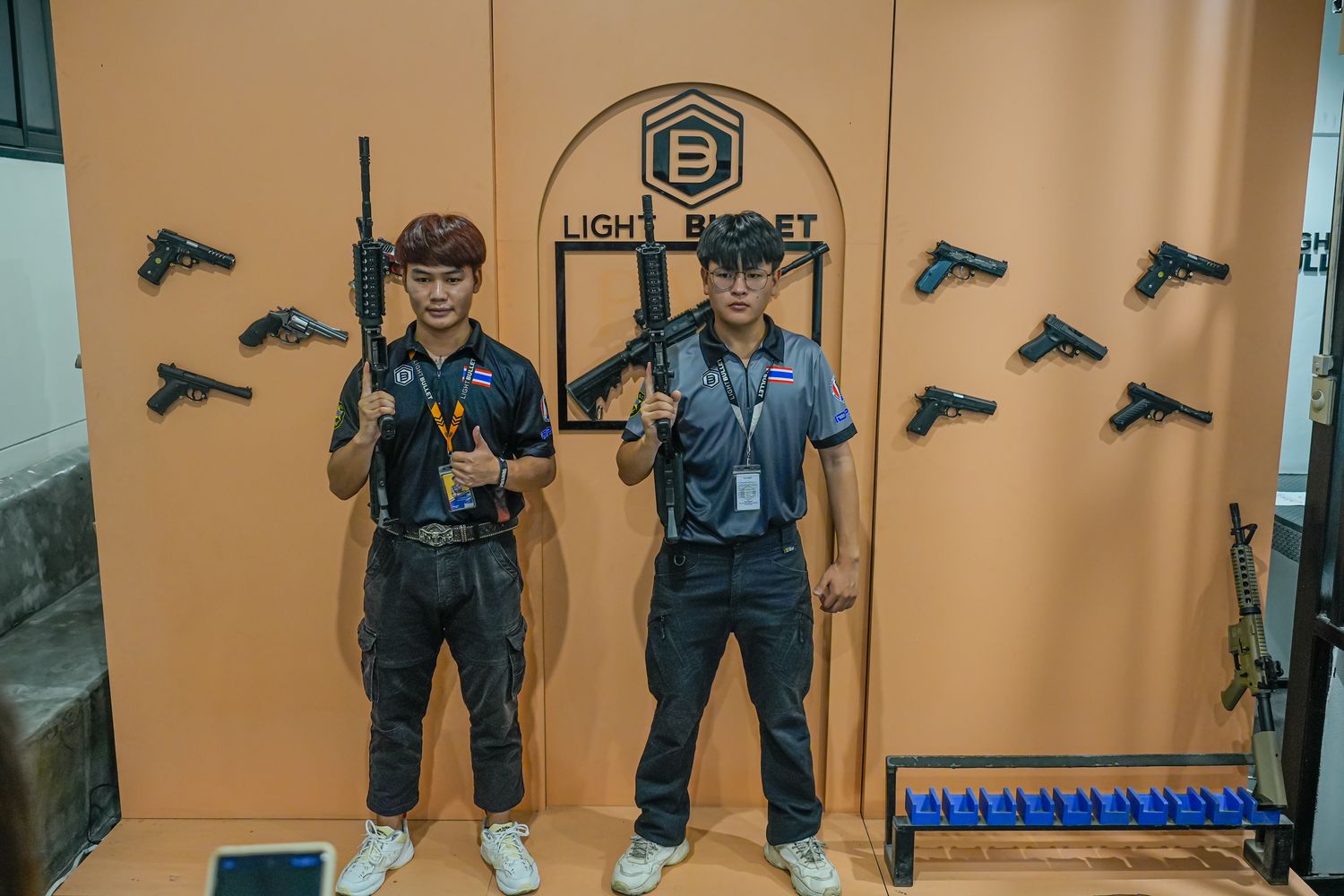 Light Bullet Shooting Range|芭達雅景點推薦，亞洲最大射擊場，中文教練 1 對 1 教學! @混血珊莎的奇幻旅程