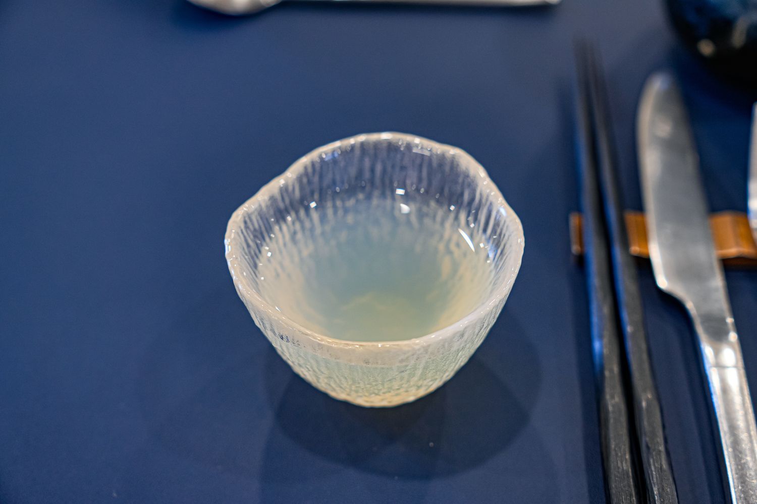 明水然・樂宜蘭礁溪｜宜蘭慶生聚餐首選 1600 元起頂級日式無菜單鐵板燒，活龍蝦、日本和牛、干貝通通有! @混血珊莎的奇幻旅程