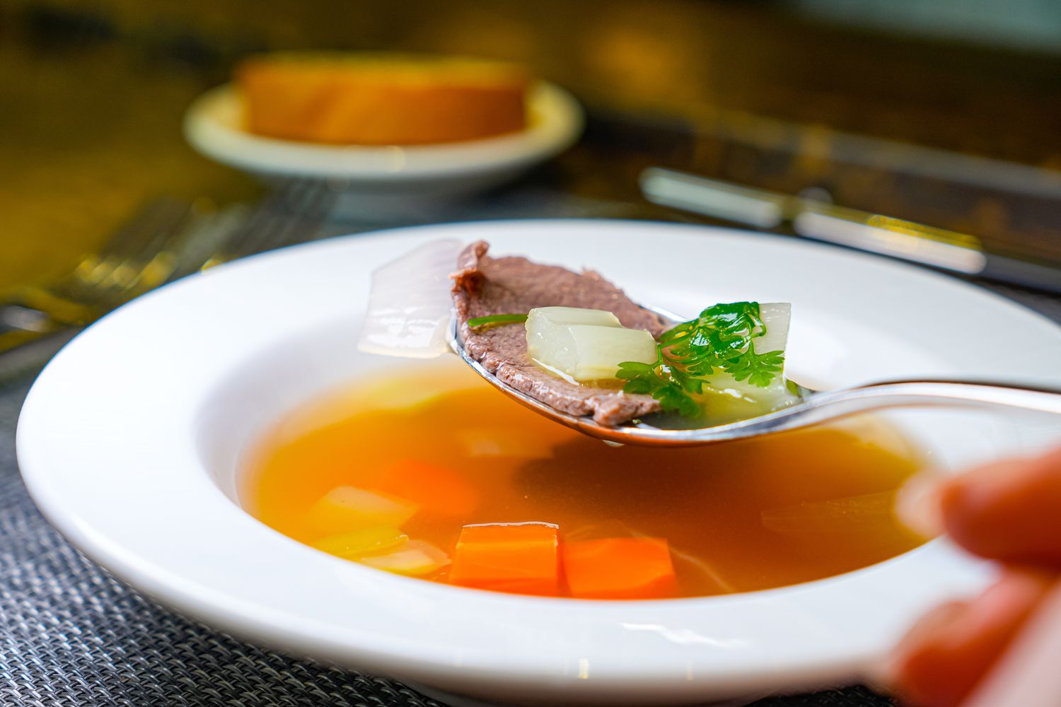 【南京復興站美食】明水然無菜單鐵板燒 慶城店｜網友激推全台最強鐵板燒! @混血珊莎的奇幻旅程