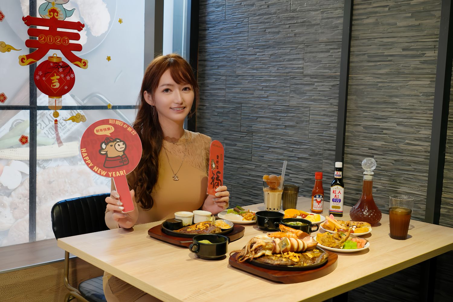 板橋吃到飽｜牛室炙燒牛排板橋府中店，平日自助吧爽嗑百道料理 399 元起，板橋牛排! @混血珊莎的奇幻旅程