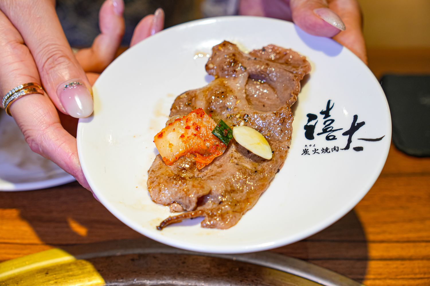 禧太炭火燒肉店｜必吃頂級日本熊本和王和牛，國父紀念館燒肉新指標! @混血珊莎的奇幻旅程