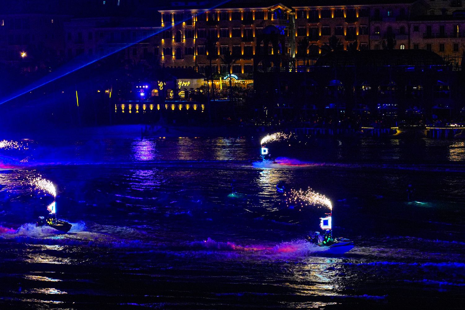 海洋交響曲Symphony Of The Sea Show｜最新富國島海上煙火表演秀! @混血珊莎的奇幻旅程