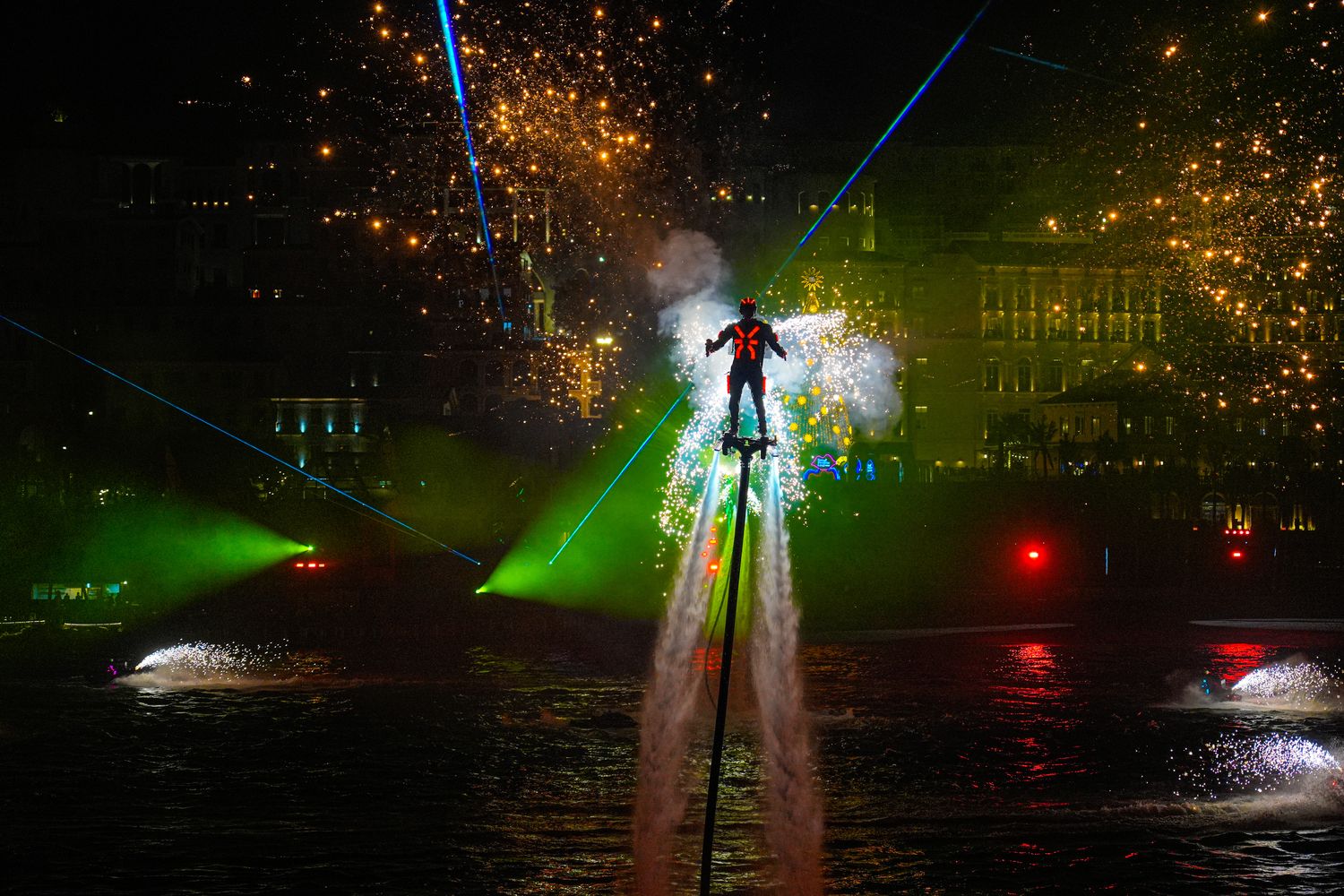海洋交響曲Symphony Of The Sea Show｜最新富國島海上煙火表演秀! @混血珊莎的奇幻旅程
