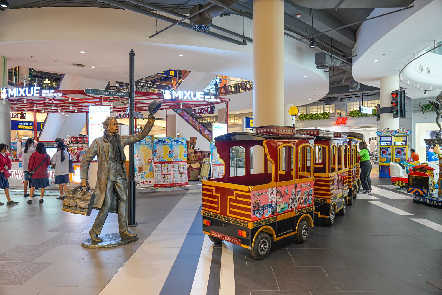 Terminal21 Pattaya|芭達雅購物中心帶你環遊世界，樓層、品牌、必買、必吃全攻略! @混血珊莎的奇幻旅程