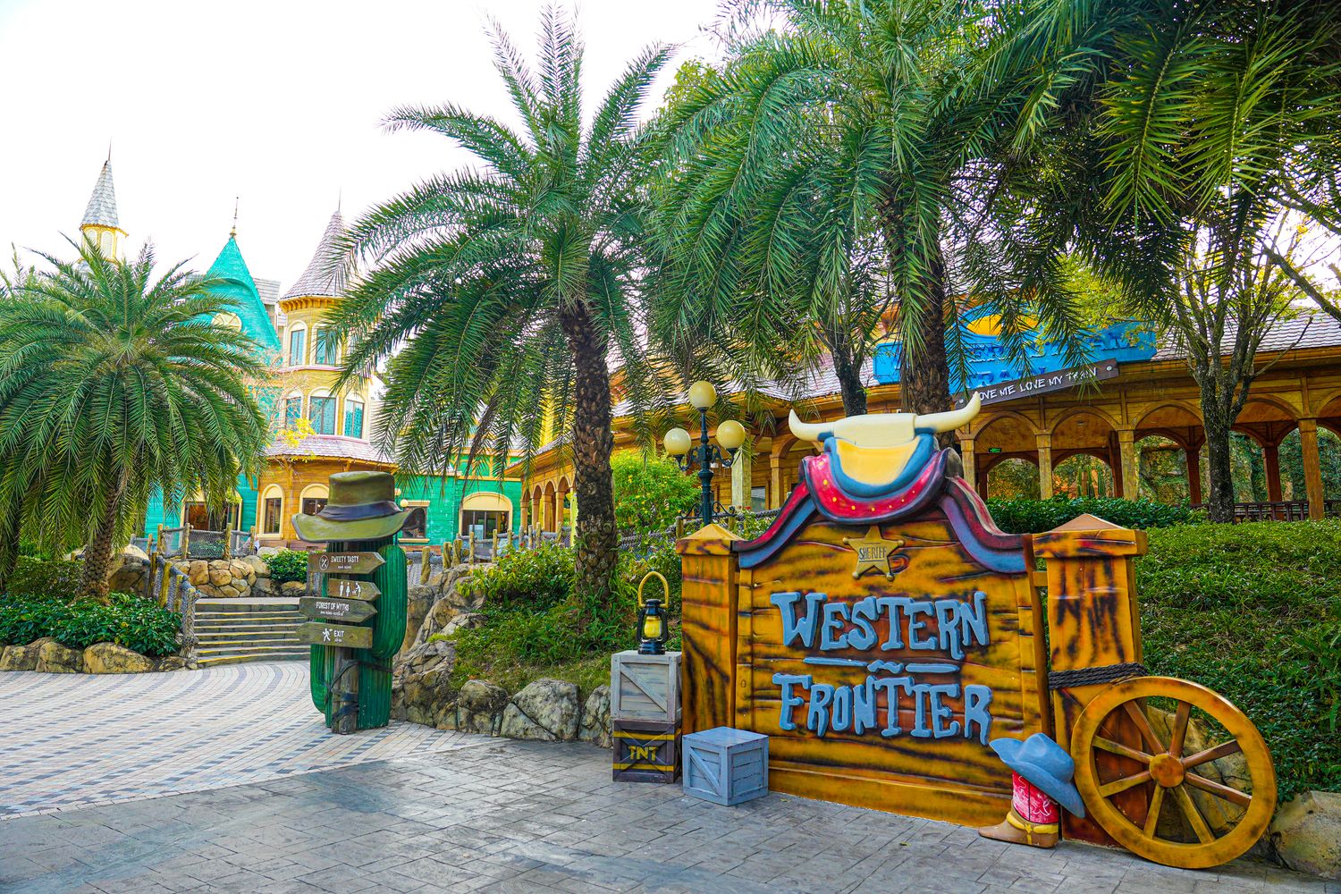 2025 富國島珍珠遊樂園 VinWonders Phu Quoc｜煙火、設施、表演遊玩攻略! @混血珊莎的奇幻旅程