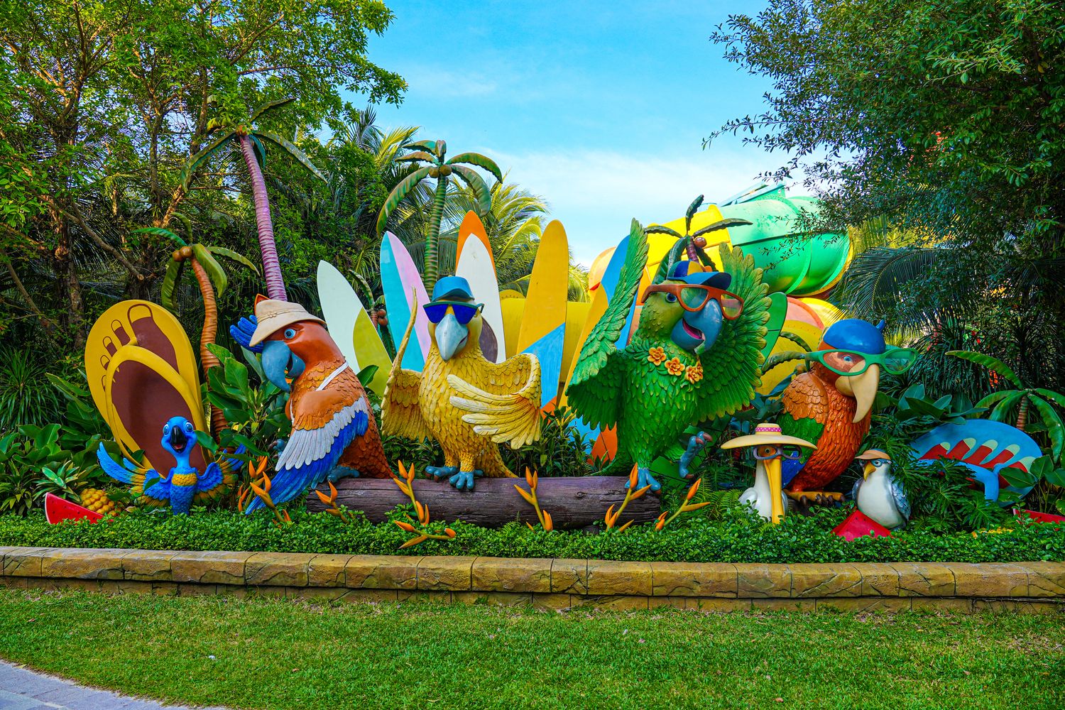 2025 富國島珍珠遊樂園 VinWonders Phu Quoc｜煙火、設施、表演遊玩攻略! @混血珊莎的奇幻旅程