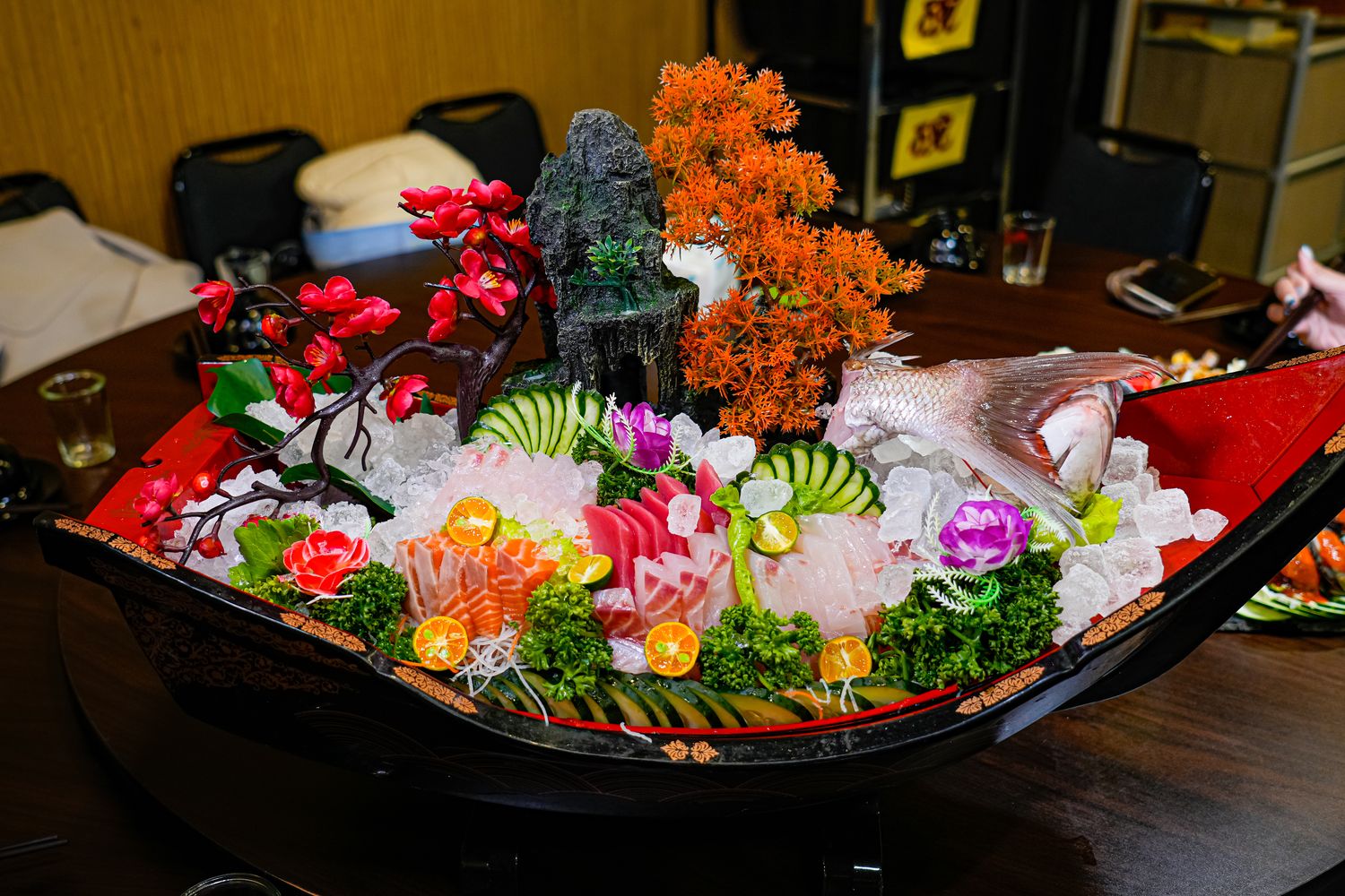 萬里古早風味甕仔雞｜萬里美食推薦，澎湃合菜每人只要 800 元! @混血珊莎的奇幻旅程