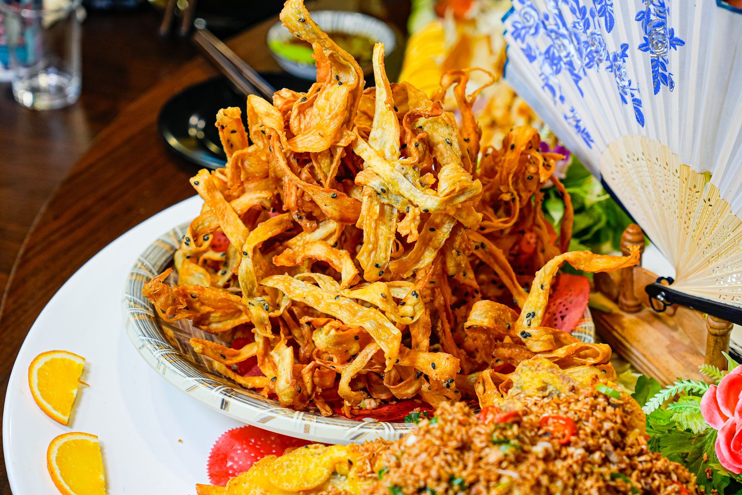 萬里古早風味甕仔雞｜萬里美食推薦，澎湃合菜每人只要 800 元! @混血珊莎的奇幻旅程