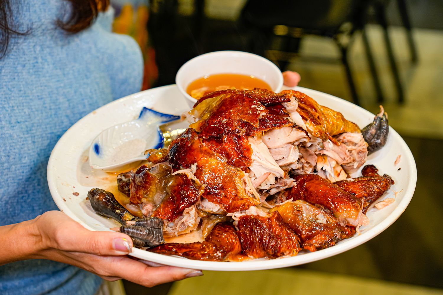 萬里古早風味甕仔雞｜萬里美食推薦，澎湃合菜每人只要 800 元! @混血珊莎的奇幻旅程