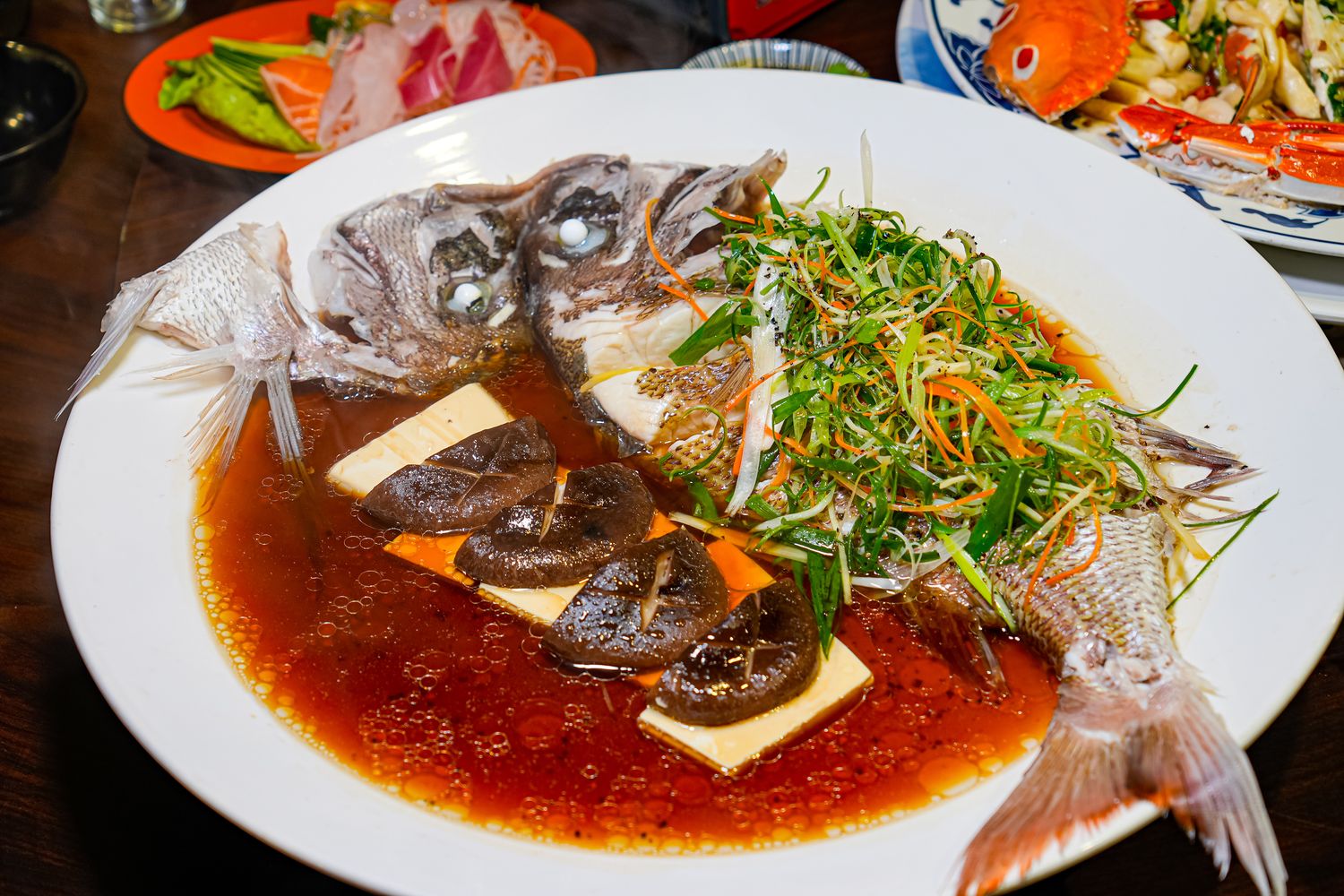萬里古早風味甕仔雞｜萬里美食推薦，澎湃合菜每人只要 800 元! @混血珊莎的奇幻旅程