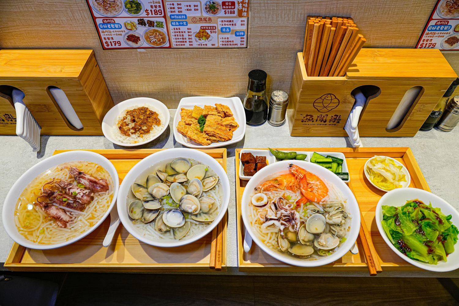 漁聞樂小卷米粉滷肉飯｜自家漁船捕撈新鮮漁貨，免百元高CP值台電大樓站美食! @混血珊莎的奇幻旅程