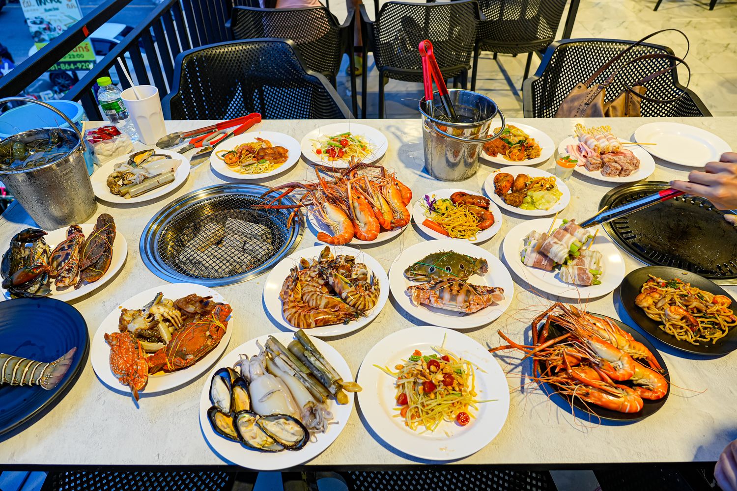 【2025芭達雅吃到飽】精選 6 間 泰國芭達雅海鮮、燒烤、無限爽吃! @混血珊莎的奇幻旅程