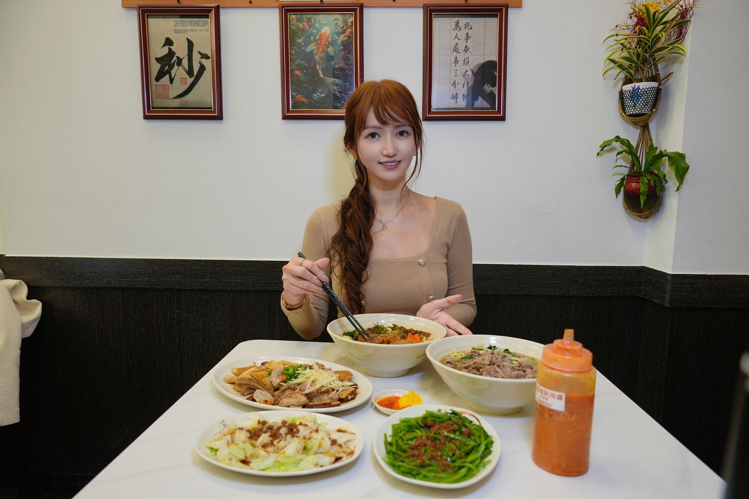 新竹城隍廟美食推薦│九添福牛肉麵，隱藏版米其林實力好店！超浮誇大份量牛肉麵，在地人也大推! @混血珊莎的奇幻旅程
