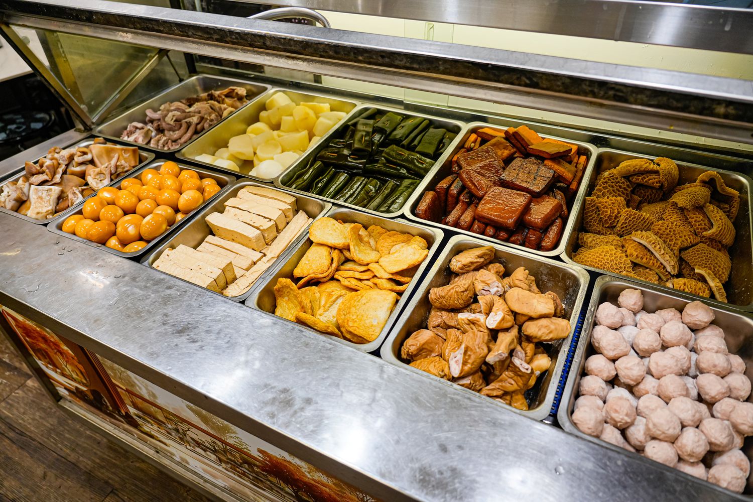 新竹城隍廟美食推薦│九添福牛肉麵，隱藏版米其林實力好店！超浮誇大份量牛肉麵，在地人也大推! @混血珊莎的奇幻旅程