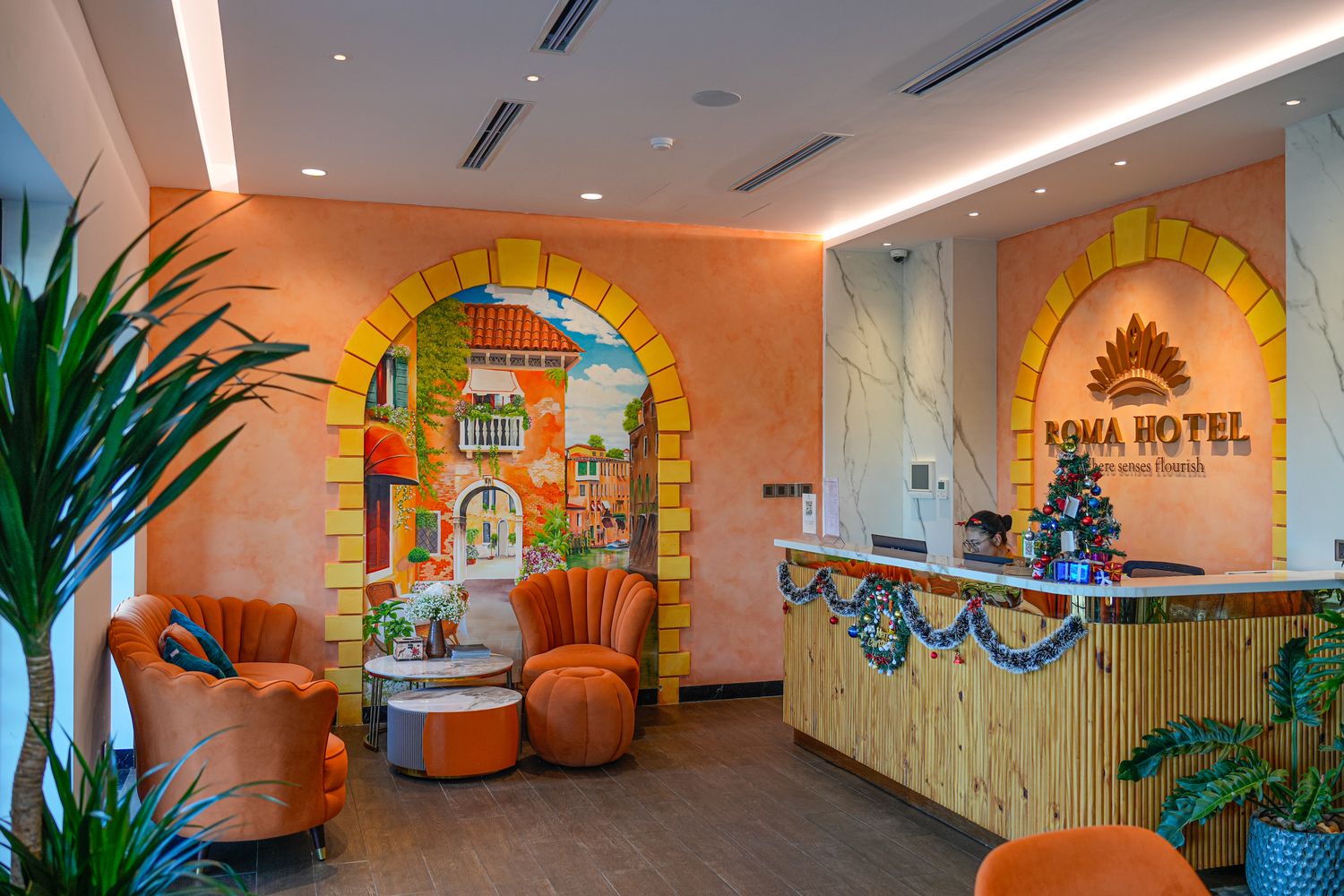 Roma Hotel Phu Quoc｜富國島日落小鎮住宿，進纜車站陽台賞海上煙火! @混血珊莎的奇幻旅程