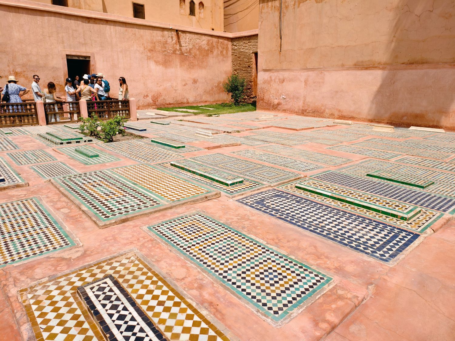 【摩洛哥Marrakech馬拉喀什一日遊攻略】熱門景點、市集必買與機場交通全解析! @混血珊莎的奇幻旅程