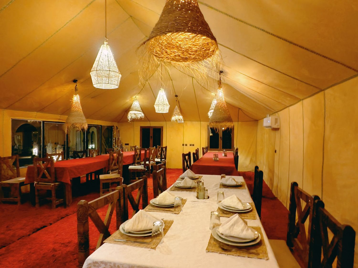 Merzouga Glamping｜摩洛哥沙漠帳篷推薦：走進撒哈拉星空下的夢境! @混血珊莎的奇幻旅程