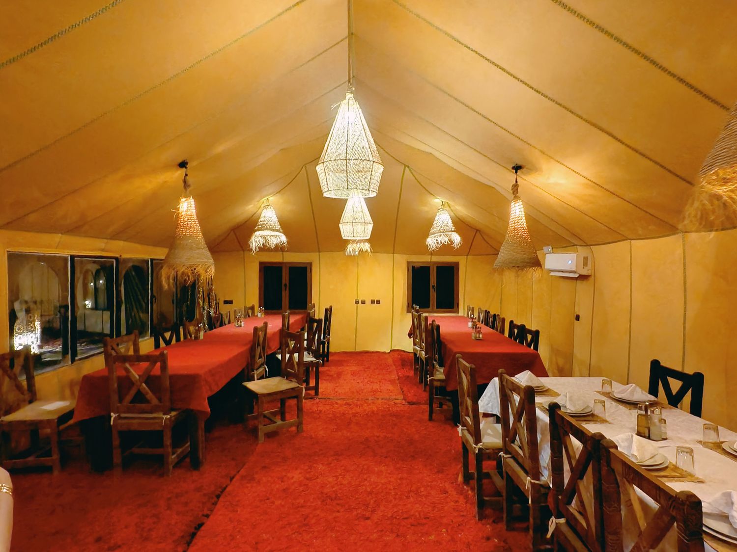 Merzouga Glamping｜摩洛哥沙漠帳篷推薦：走進撒哈拉星空下的夢境! @混血珊莎的奇幻旅程