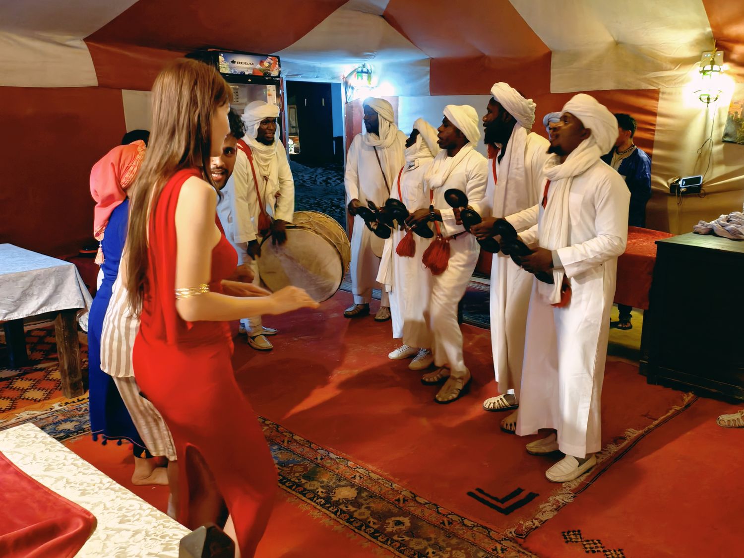 Merzouga Glamping｜摩洛哥沙漠帳篷推薦：走進撒哈拉星空下的夢境! @混血珊莎的奇幻旅程