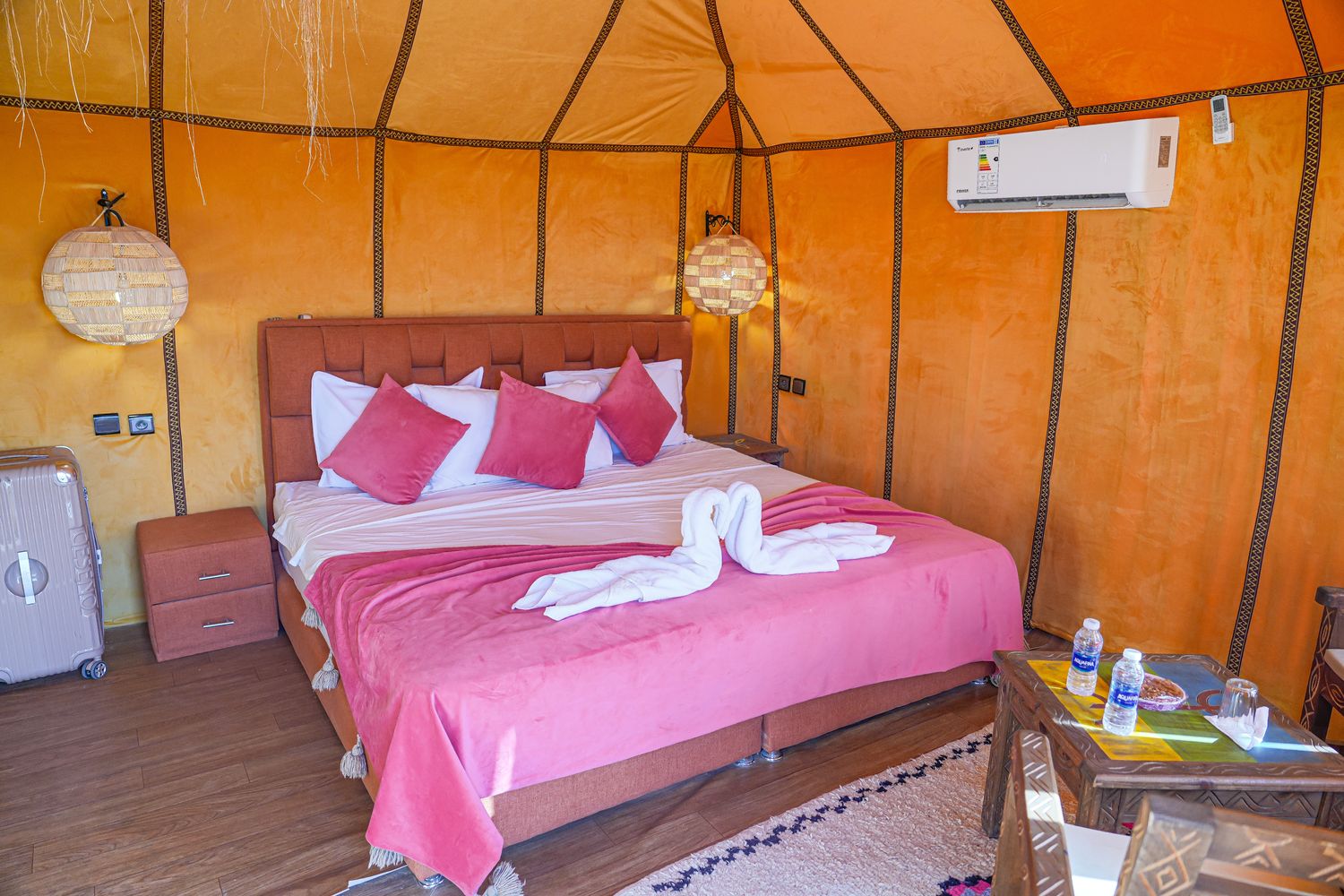 Merzouga Glamping｜摩洛哥沙漠帳篷推薦：走進撒哈拉星空下的夢境! @混血珊莎的奇幻旅程