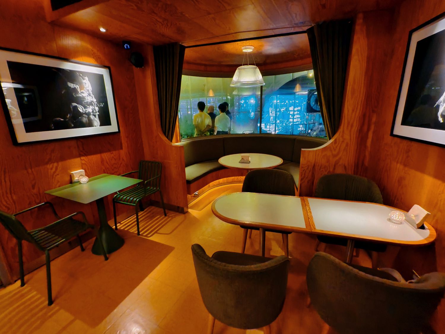 Petit Petit Bar 沛提沛提台中酒吧｜台中 PARK2草悟廣場微醺小天地! @混血珊莎的奇幻旅程