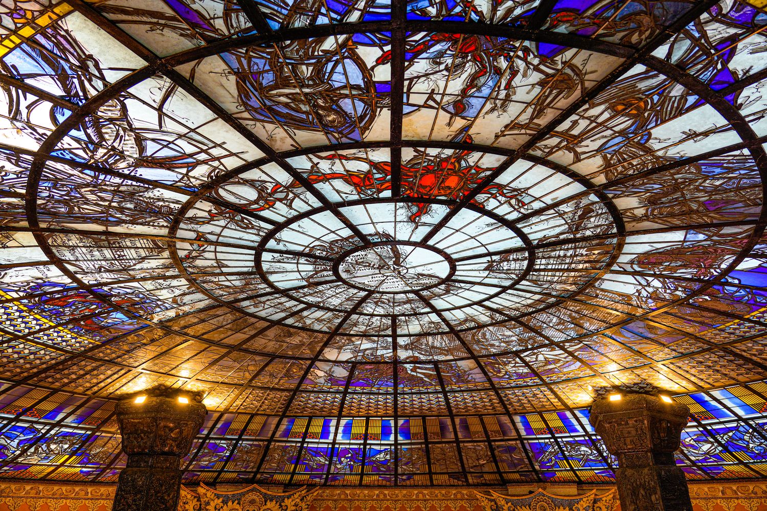 曼谷三頭象神博物館Erawan Museum｜泰國最壯觀的神話建築，絕美玻璃穹頂必拍！ @混血珊莎的奇幻旅程