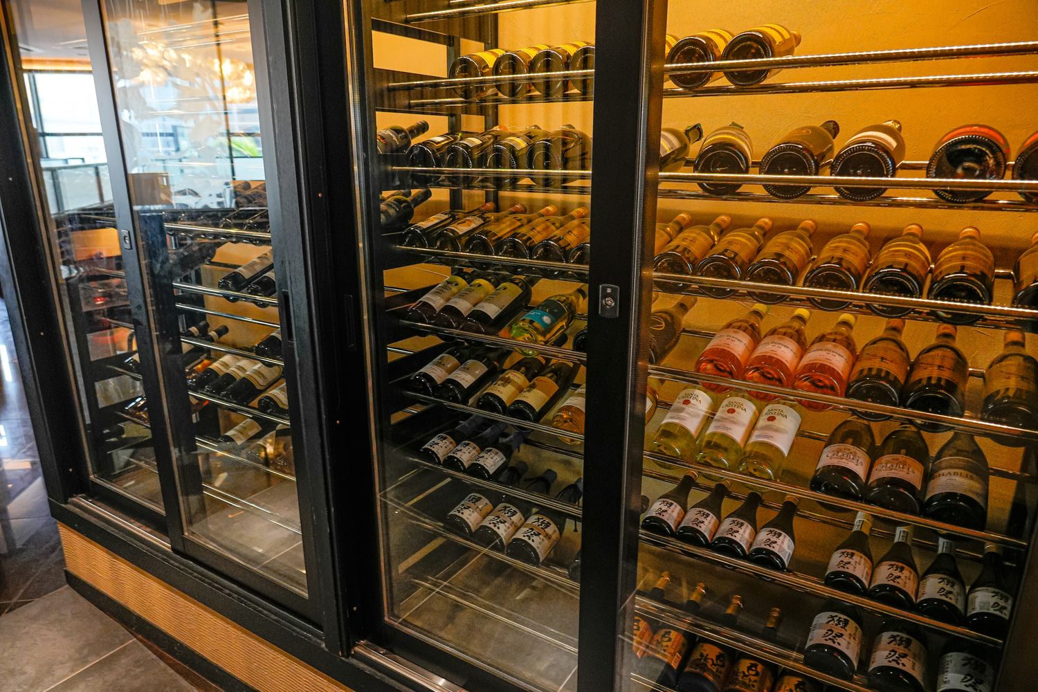 【沖繩燒肉推薦】燒肉本部牧場 國際通店｜人氣必吃Yambaru和牛海陸套餐! @混血珊莎的奇幻旅程