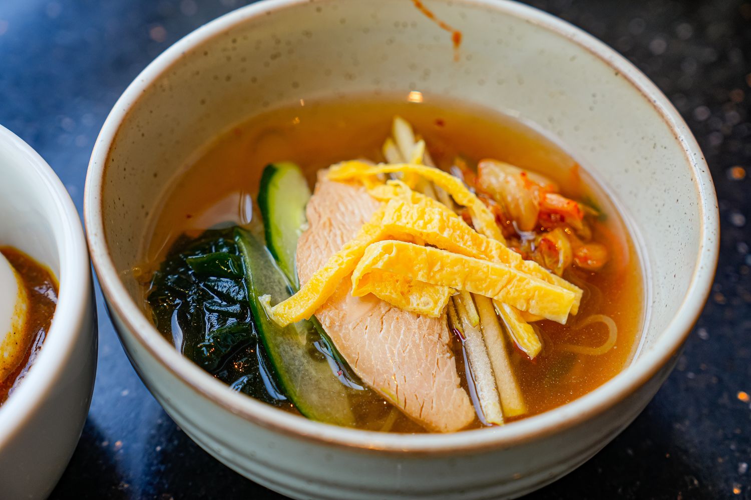 【沖繩燒肉推薦】燒肉本部牧場 國際通店｜人氣必吃Yambaru和牛海陸套餐! @混血珊莎的奇幻旅程