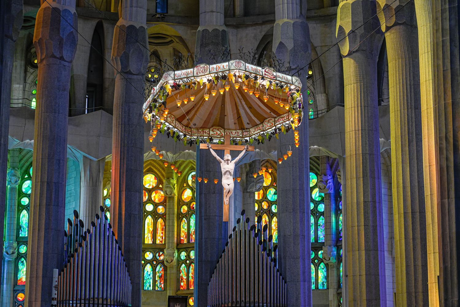 巴塞隆納｜聖家堂 Sagrada Família 參觀全攻略：門票、登塔、交通、穿著一次看! @混血珊莎的奇幻旅程