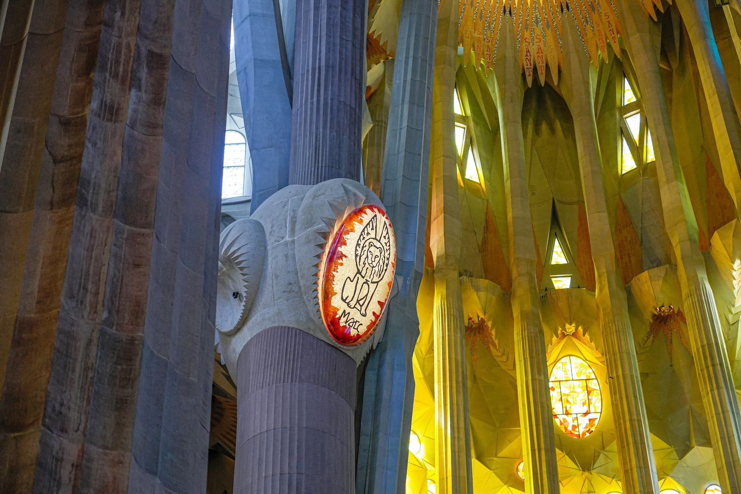 巴塞隆納｜聖家堂 Sagrada Família 參觀全攻略：門票、登塔、交通、穿著一次看! @混血珊莎的奇幻旅程
