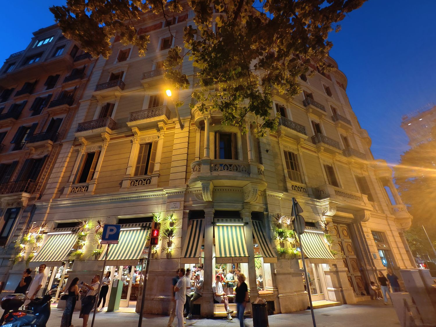 【巴塞隆納住宿推薦】Hotel NH Collection Barcelona Gran Hotel Calderón｜市中心五星住宿首選 @混血珊莎的奇幻旅程
