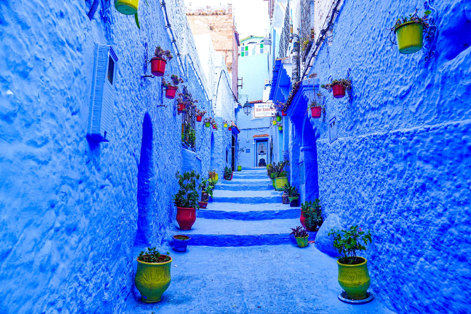 【摩洛哥旅遊】舍夫沙萬Chefchaouen：藍色山城景點推薦、交通住宿攻略 @混血珊莎的奇幻旅程