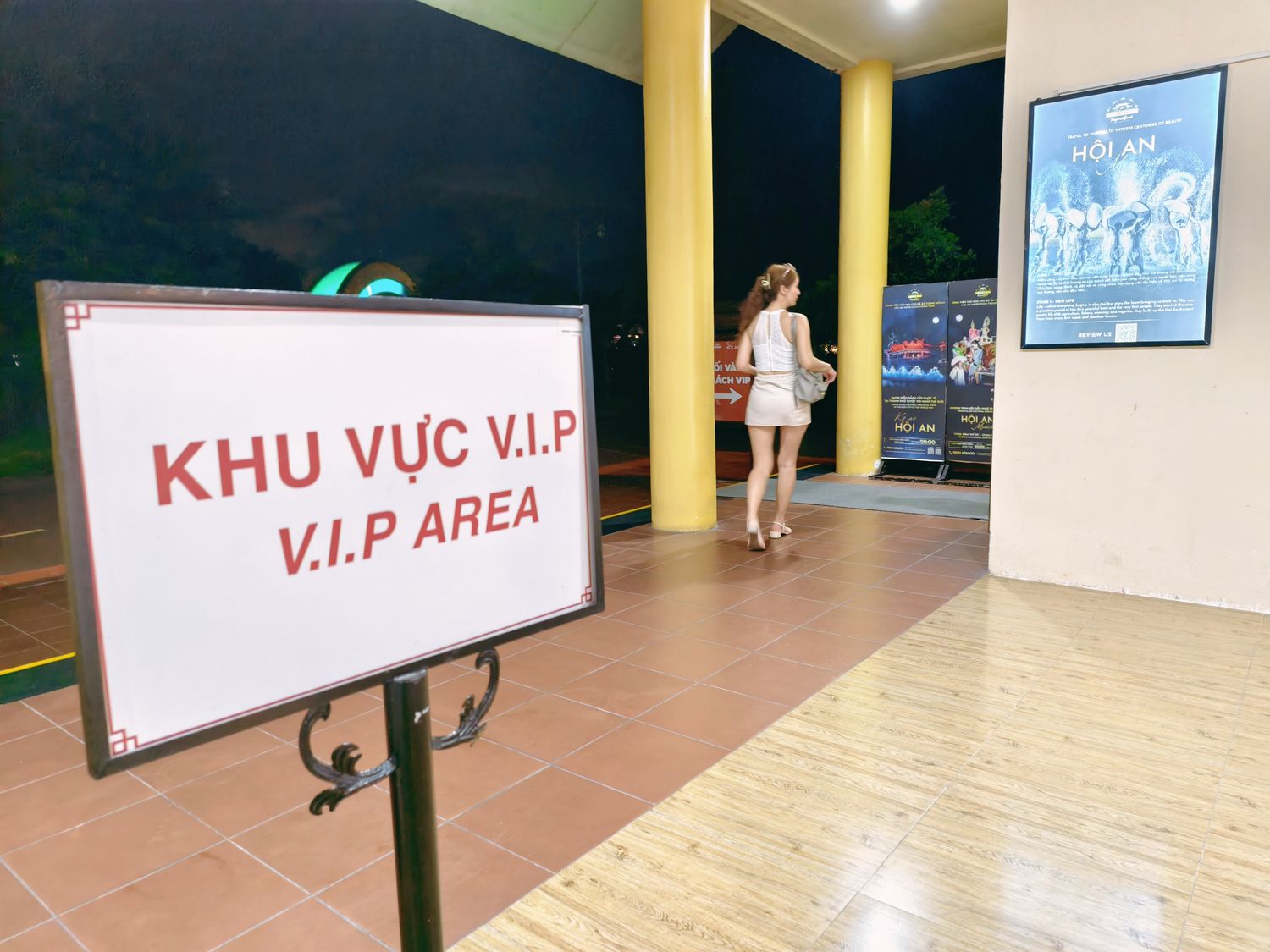 【會安印象秀】越南水上表演秀｜會安回憶秀門票、VIP座位與觀賞心得! @混血珊莎的奇幻旅程