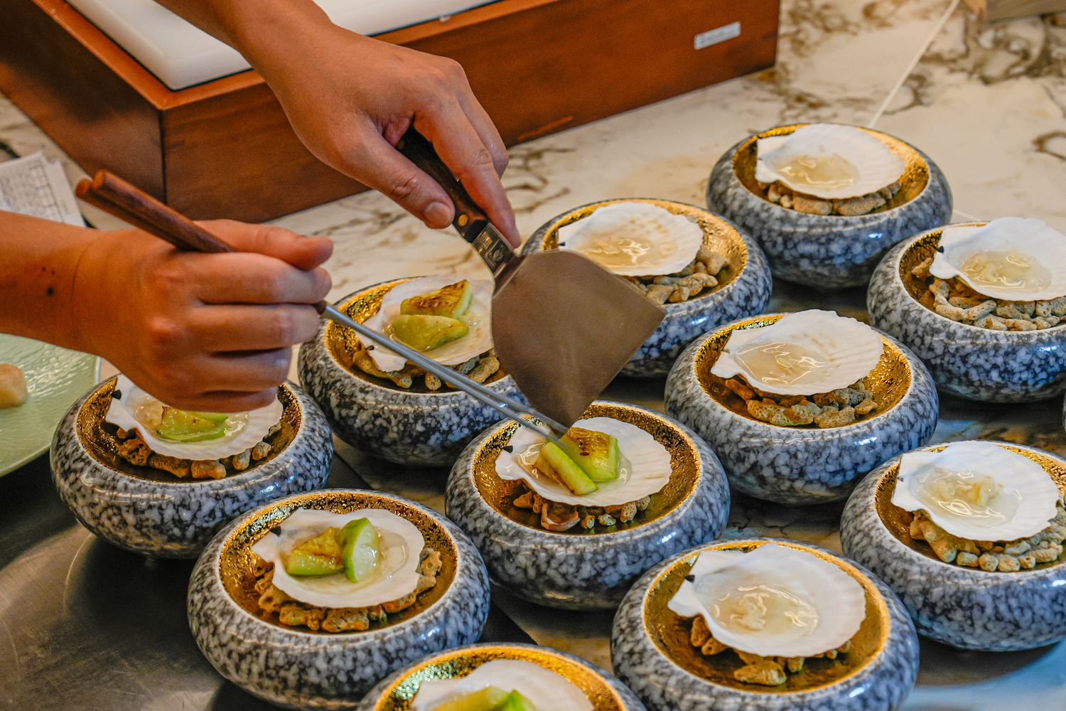 初海和牛鐵板燒｜台北鐵板燒新天花板，$1680 起 14 品奢華饗宴+震撼火焰秀! @混血珊莎的奇幻旅程