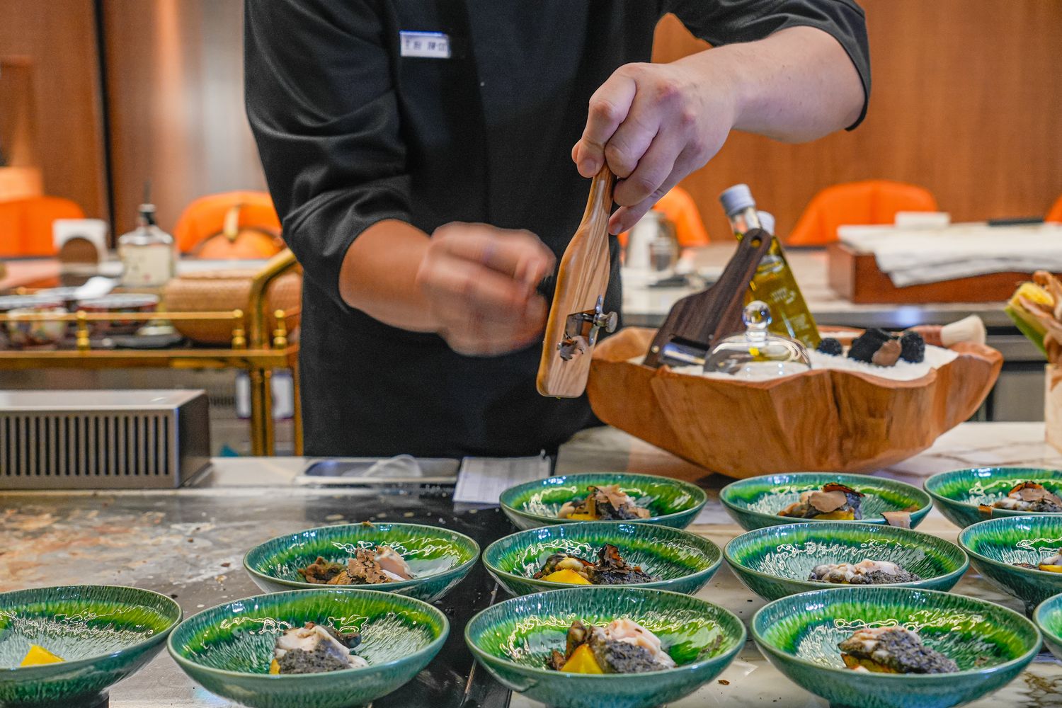 初海和牛鐵板燒｜台北鐵板燒新天花板，$1680 起 14 品奢華饗宴+震撼火焰秀! @混血珊莎的奇幻旅程