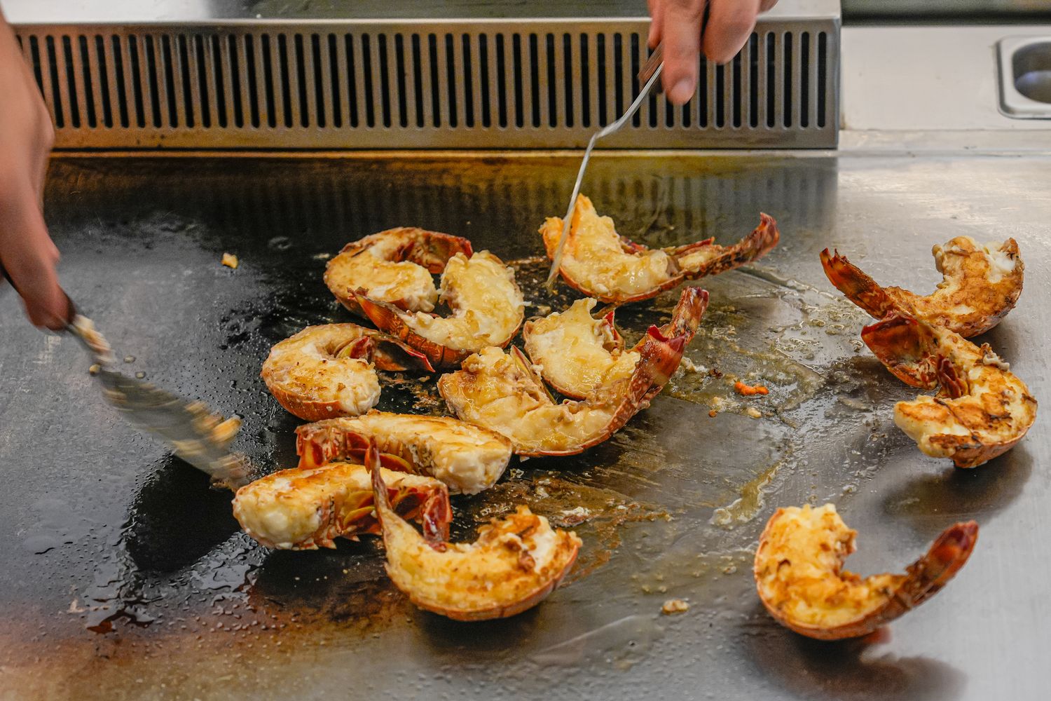 初海和牛鐵板燒｜台北鐵板燒新天花板，$1680 起 14 品奢華饗宴+震撼火焰秀! @混血珊莎的奇幻旅程