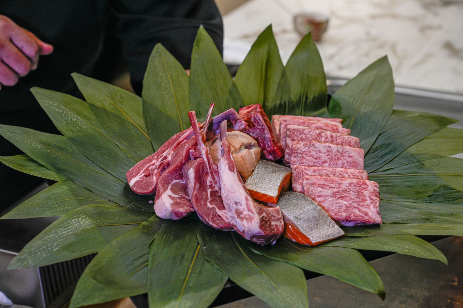 初海和牛鐵板燒｜台北鐵板燒新天花板，$1680 起 14 品奢華饗宴+震撼火焰秀! @混血珊莎的奇幻旅程