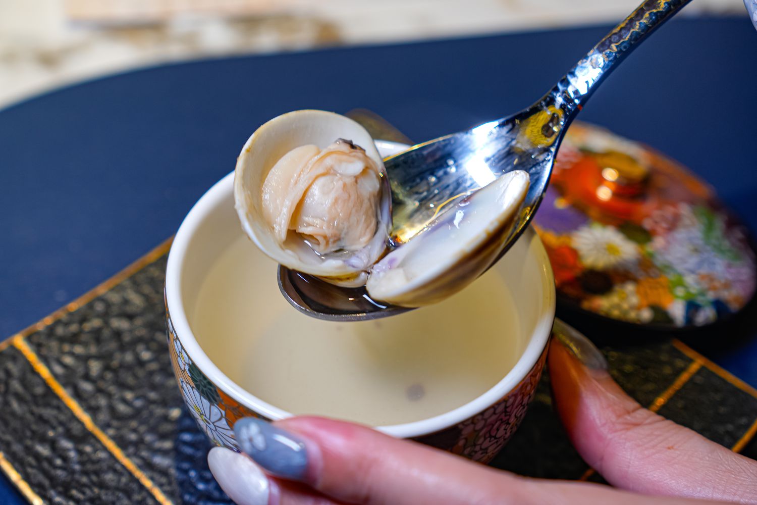 初海和牛鐵板燒｜台北鐵板燒新天花板，$1680 起 14 品奢華饗宴+震撼火焰秀! @混血珊莎的奇幻旅程