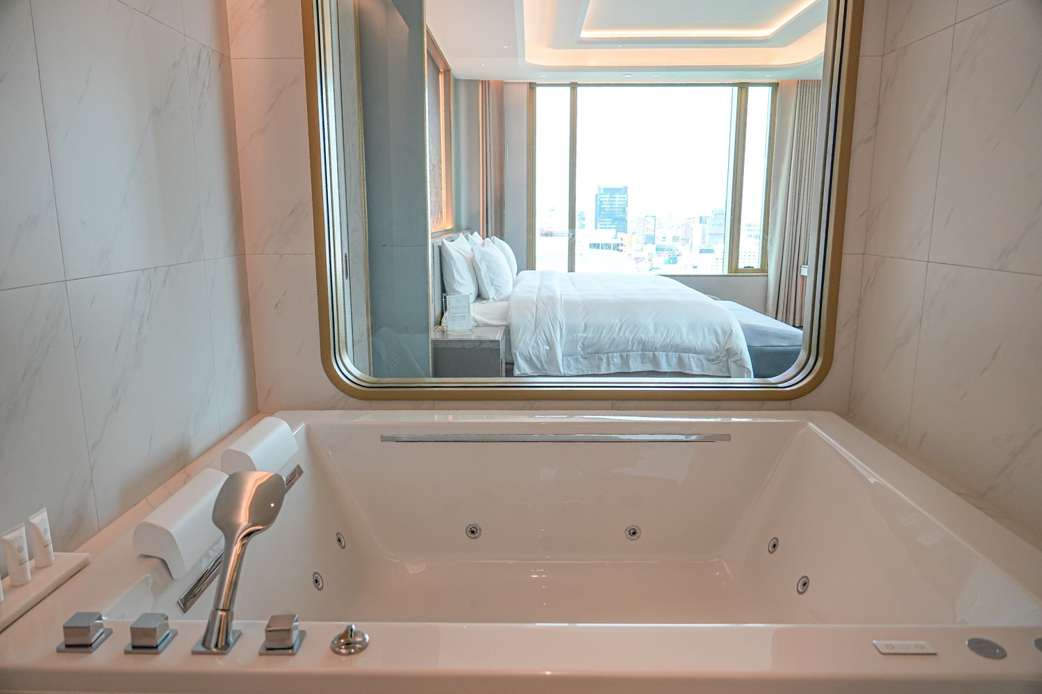 Grande Centre Point Prestige Bangkok|新開幕曼谷五星飯店,近四面佛跟商場! @混血珊莎的奇幻旅程 Grande Centre Point Prestige Bangkok|新開幕曼谷五星飯店,近四面佛跟商場! @混血珊莎的奇幻旅程