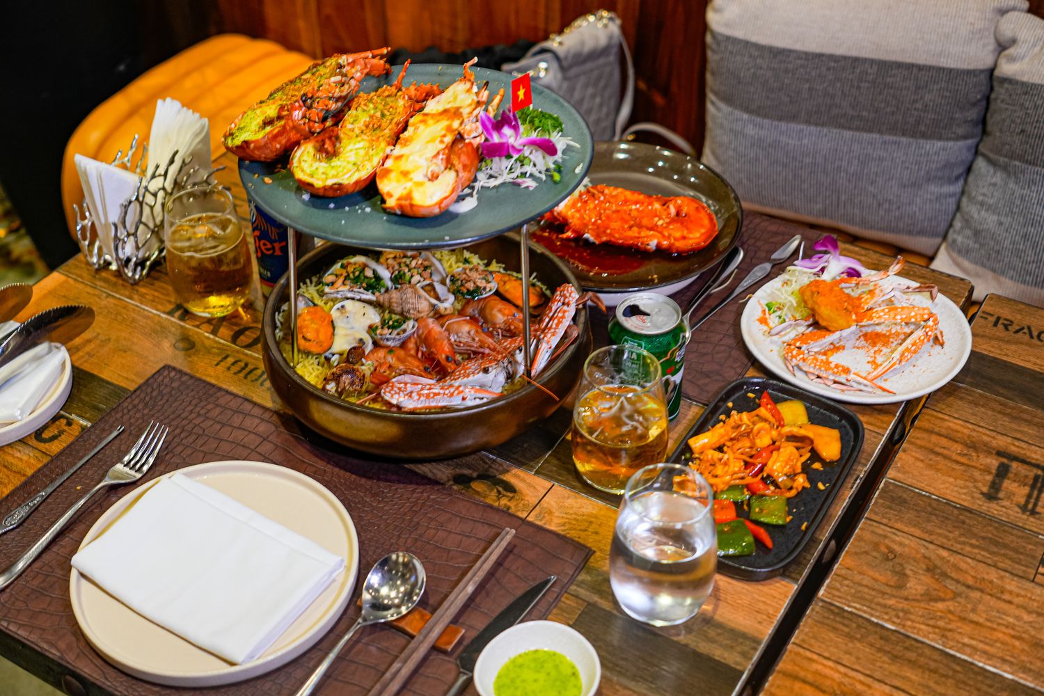 【越南峴港必吃】All Seasons Buffet Da Nang 龍蝦海鮮吃到飽(中文菜單) @混血珊莎的奇幻旅程