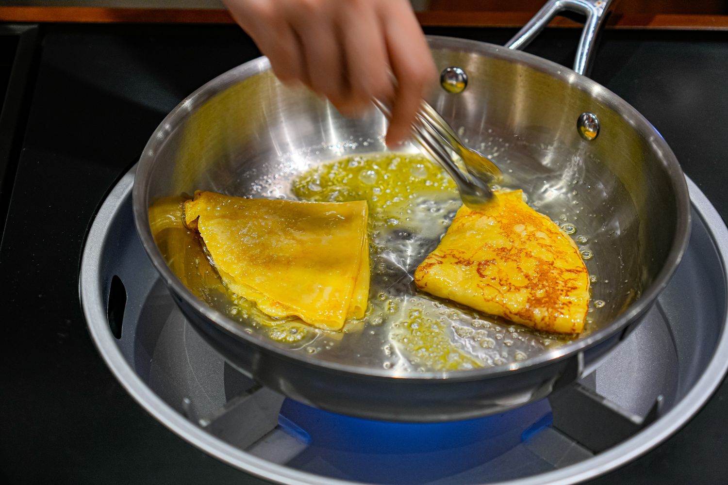 【越南峴港必吃】All Seasons Buffet Da Nang 龍蝦海鮮吃到飽(中文菜單) @混血珊莎的奇幻旅程