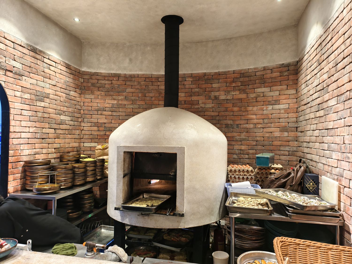 【越南峴港必吃】All Seasons Buffet Da Nang 龍蝦海鮮吃到飽(中文菜單) @混血珊莎的奇幻旅程